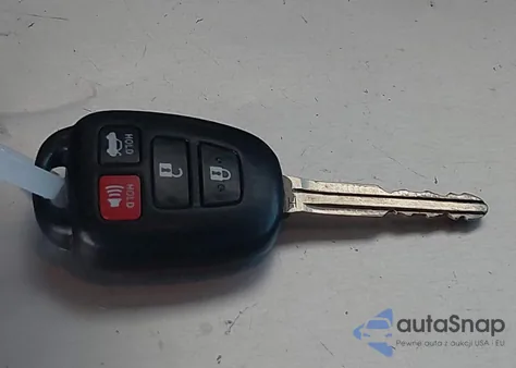 2015 Toyota Corolla Le z USA, uszkodzony, nr VIN 5YFBURHE4FP232987